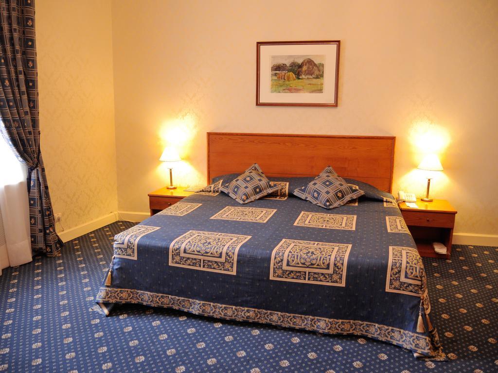 Grand Hotel Ukraine Dnipro Esterno foto